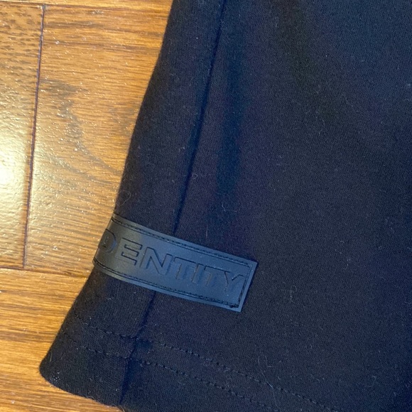 Alphalete athletic shorts - Picture 3 of 9